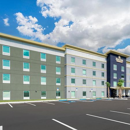 Hometowne Studios By Red Roof Tampa - Airport Exterior foto