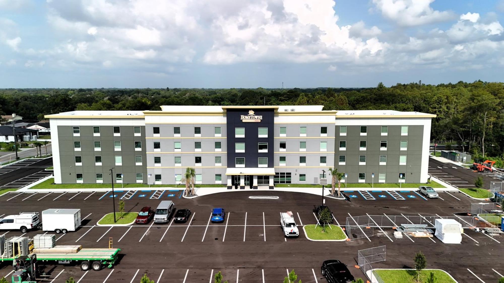 Hometowne Studios By Red Roof Tampa - Airport Exterior foto